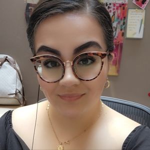 Meet your Posher, Fatima